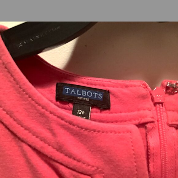 Talbots Hot Pink Casual Cap Sleeve Dress Size 12P, Poly-blend, unlined, back zip - Picture 4 of 10